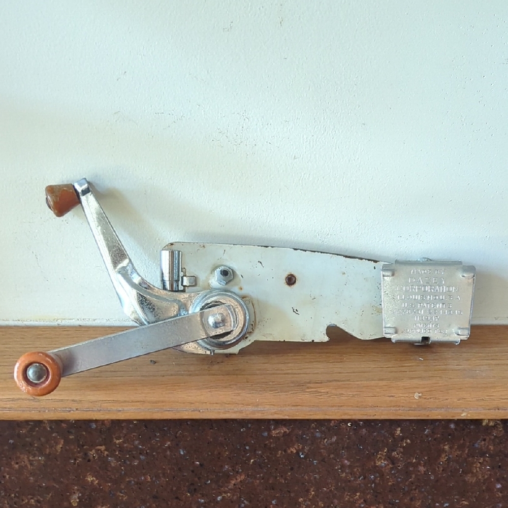 Vintage Dazey Wall Mounted Can Opener